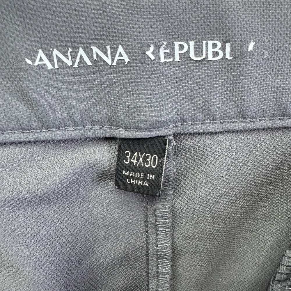 Banana Republic Golf Pants Mens Size 34x30 Gray Performance Stretch Tapered Golf
